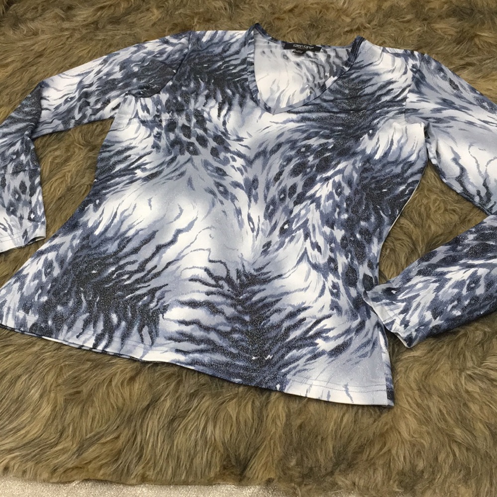 ❄️Curve Enhancing Attention Grabbing Top❄️